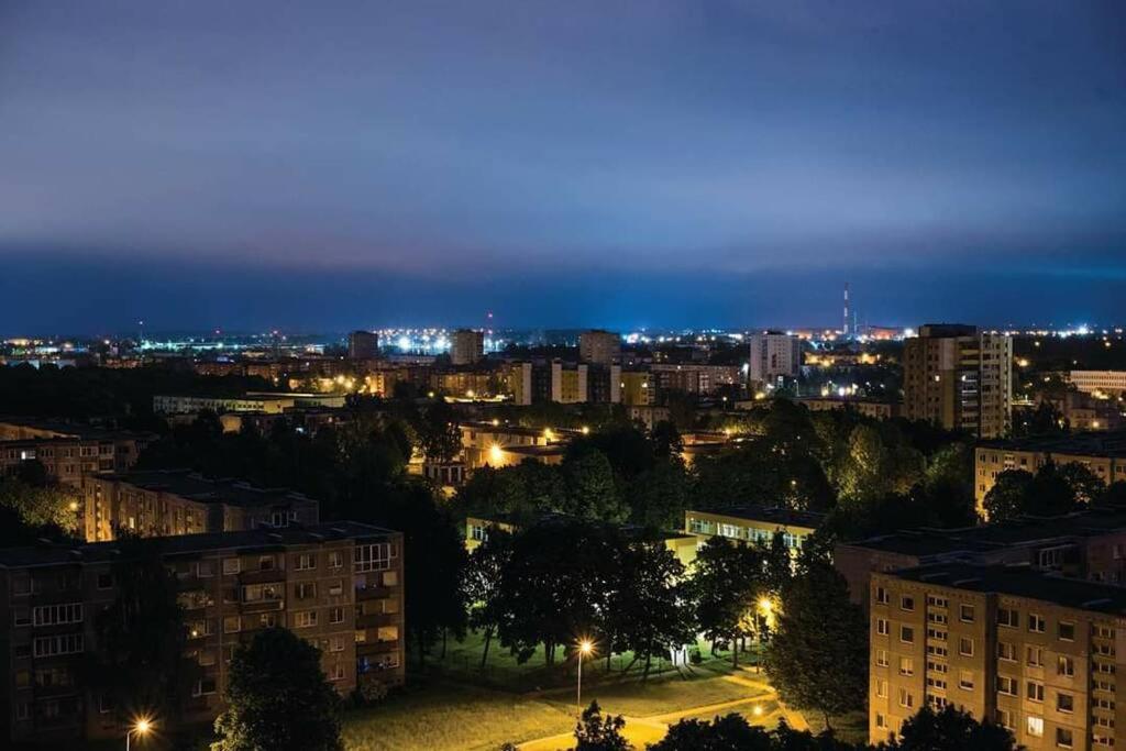 Lyra63 Large 80Sq M Top 14 Floor Šiauliai Exteriör bild
