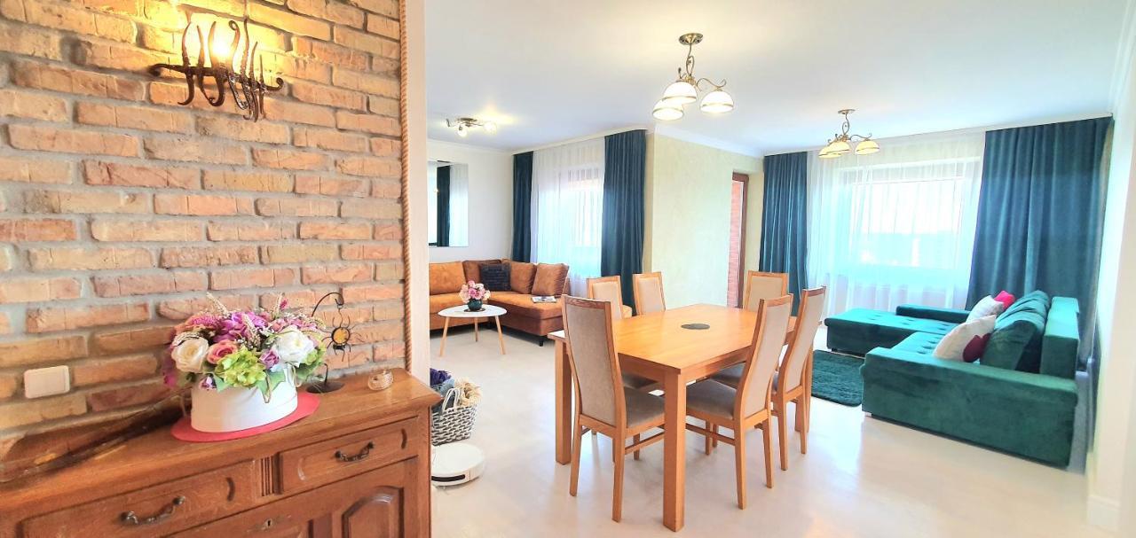 Lyra63 Large 80Sq M Top 14 Floor Šiauliai Exteriör bild